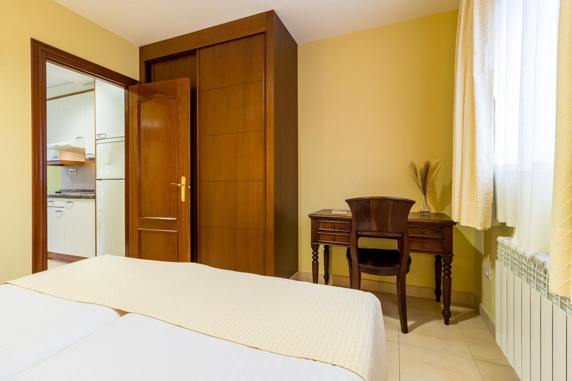 Apartamentos Silken Playa De Toro リャネス エクステリア 写真